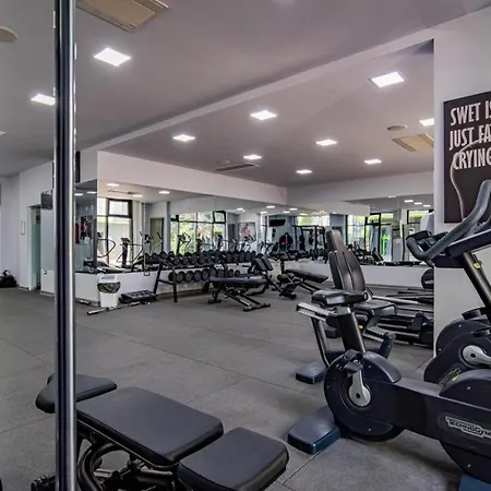 Mht - Alezzi N Pools * Năvodari