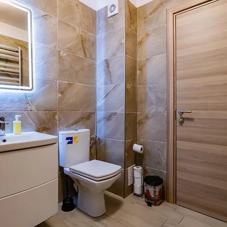 Mht - Alezzi N Pools * Năvodari